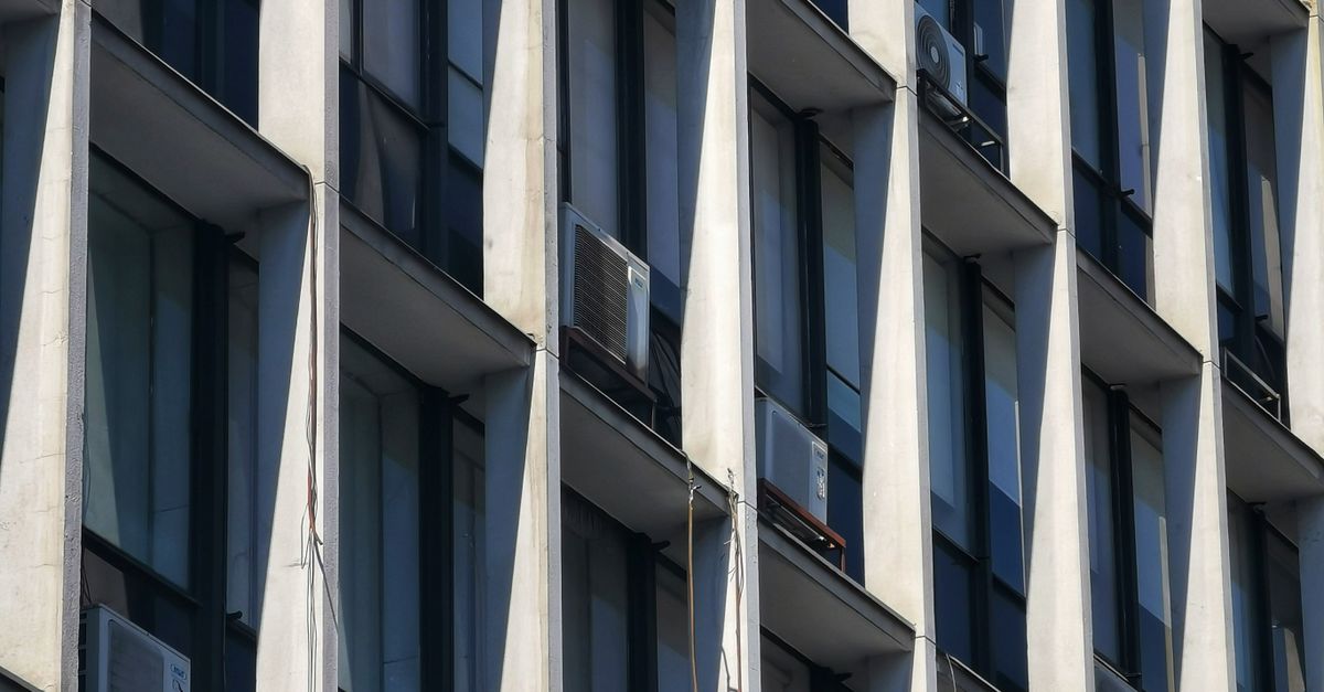 Impact of Commercial Air Conditioning on Business Energy Costs